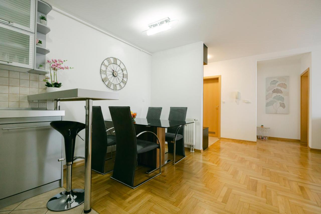 Ladenta Apartman*** Загреб Екстериор снимка