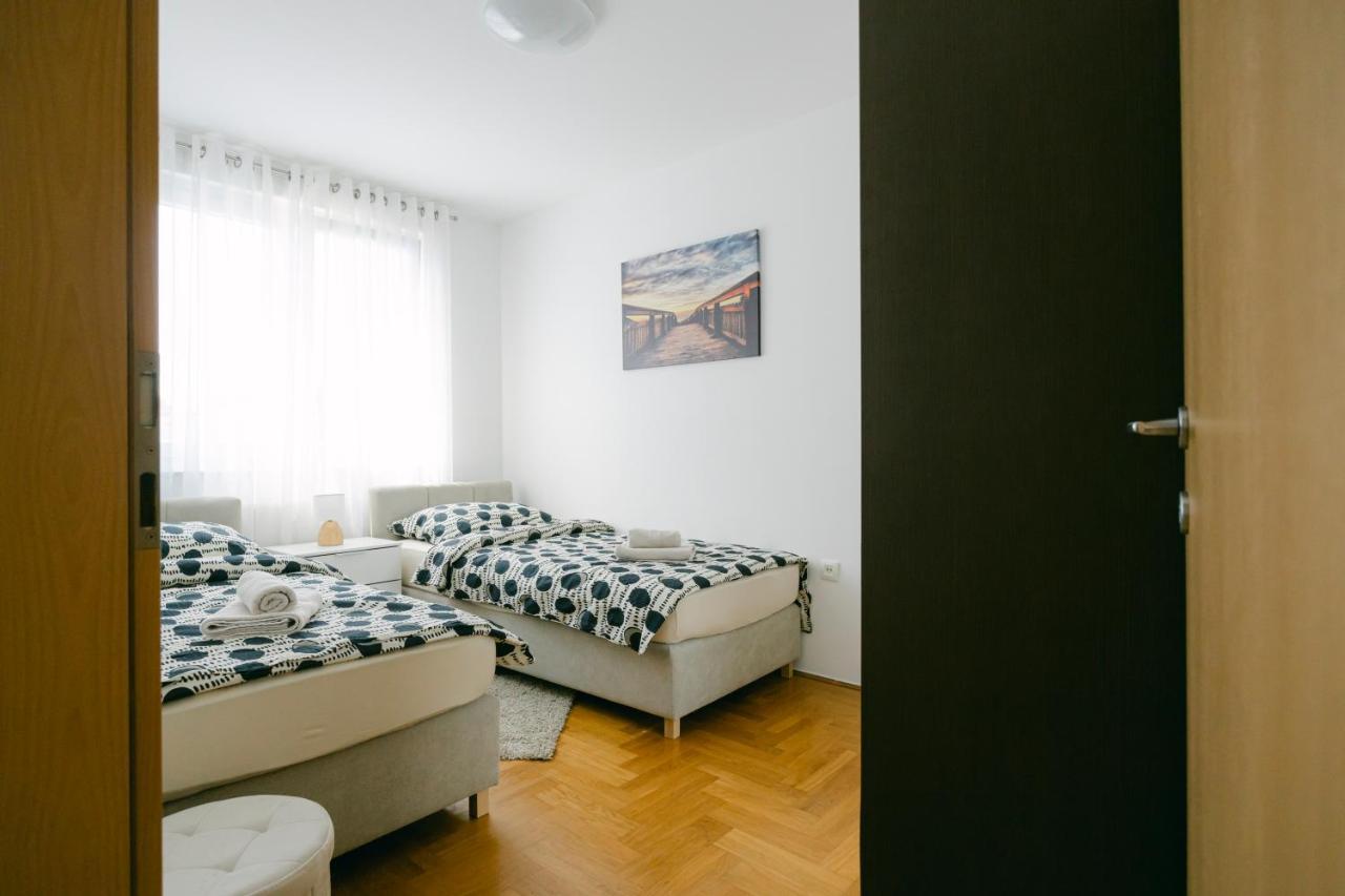 Ladenta Apartman*** Загреб Екстериор снимка