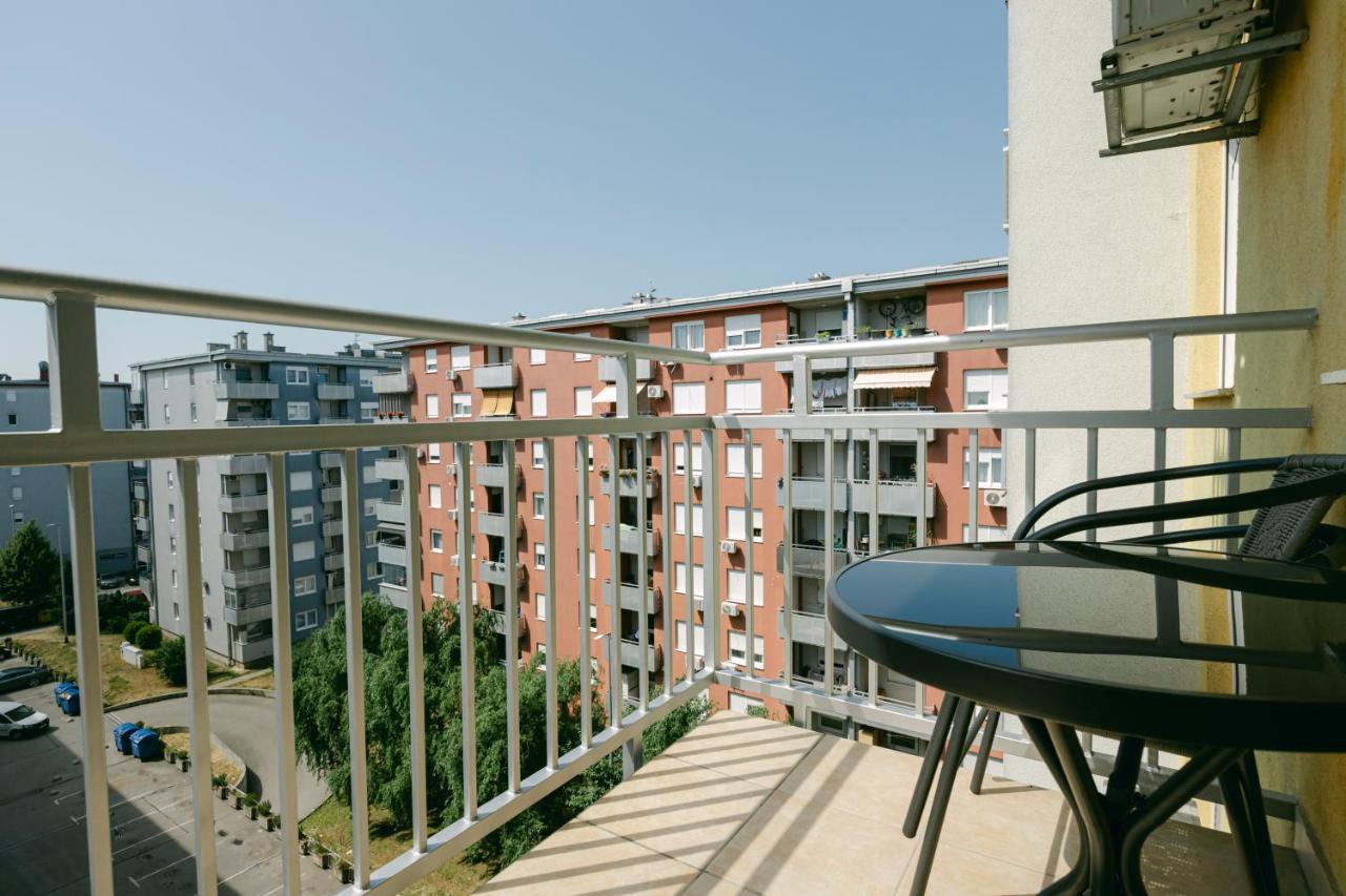 Ladenta Apartman*** Загреб Екстериор снимка
